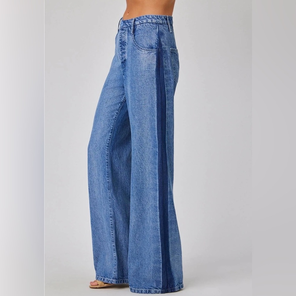 NWT Bella Dahl Side Tacked Released Jean